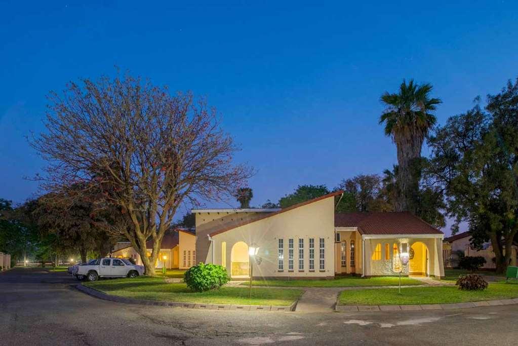 Kadoma Hotel & Conference Centre Exterior photo