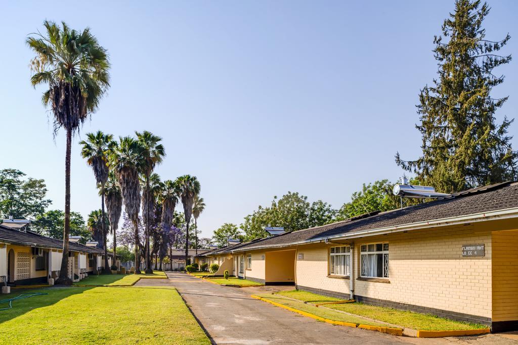 Kadoma Hotel & Conference Centre Exterior photo