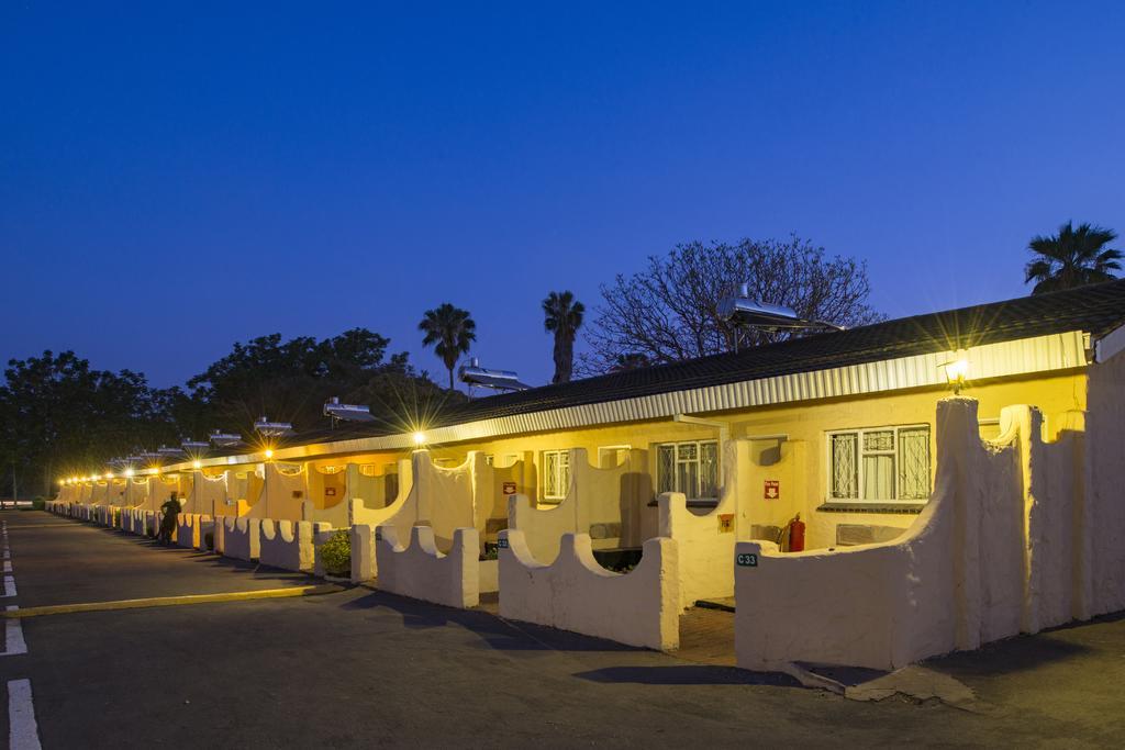 Kadoma Hotel & Conference Centre Exterior photo
